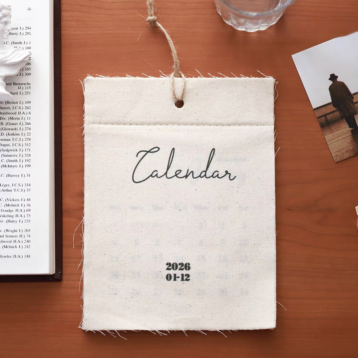 2026 Wall Calendar Cotton Clot - đánh giá và giá English Home Office